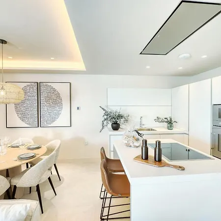 3001 Velaya Beachfront Luxury Эстепона