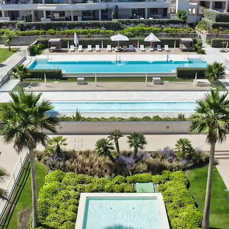 3001 Velaya Beachfront Luxury 公寓 埃斯特波纳