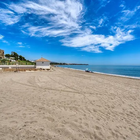 3001 Velaya Beachfront Luxury Apartman