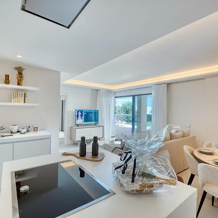 Apartman 3001 Velaya Beachfront Luxury