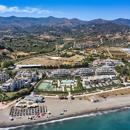 3001 Velaya Beachfront Luxury 公寓 埃斯特波纳