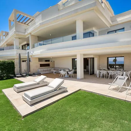 アパート 3001 Velaya Beachfront Luxury エステポナ
