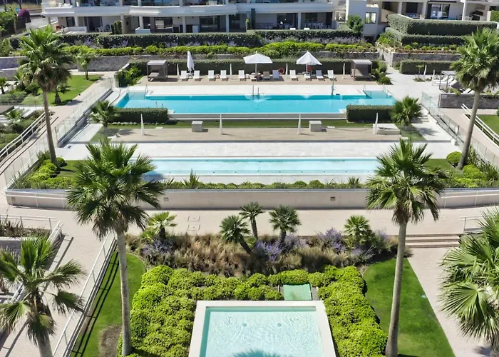 3001 Velaya Beachfront Luxury Lägenhet Estepona