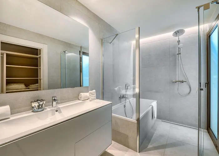 3001 Velaya Beachfront Luxury * 埃斯特波纳