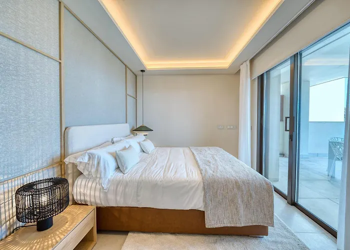 3001 Velaya Beachfront Luxury