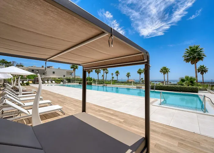 3001 Velaya Beachfront Luxury Lägenhet